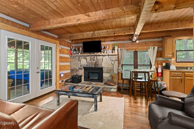 1737 Blue Ridge Road, Sevierville, TN 37876