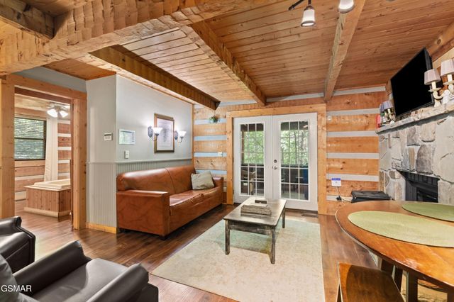 1737 Blue Ridge Road, Sevierville, TN 37876