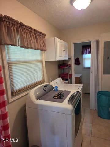 130 Unaka Subdivision Road, Elizabethton, TN 37643