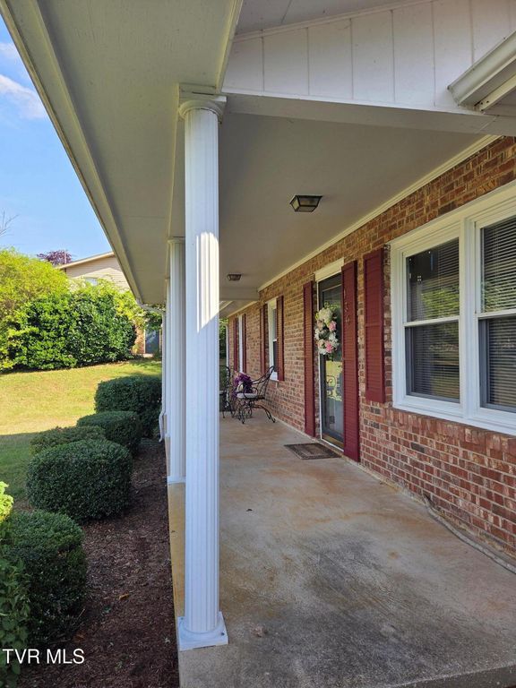130 Unaka Subdivision Road, Elizabethton, TN 37643
