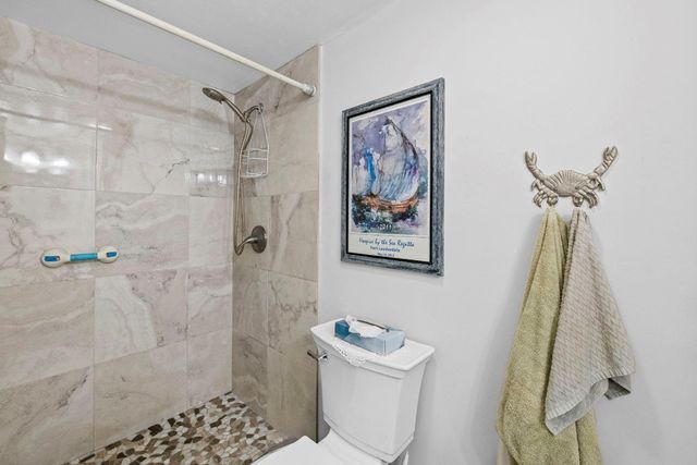 1319 E Hillsboro Boulevard 111, Deerfield Beach, FL 33441