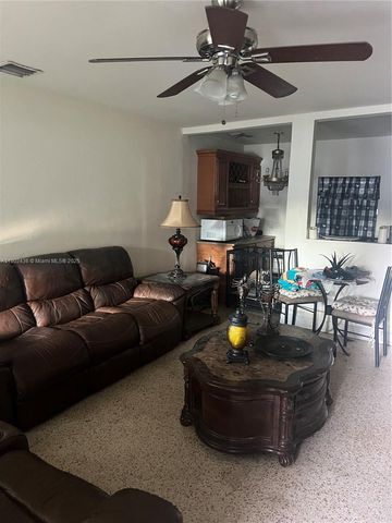 11385 NW 12th Ave, Miami, FL 33168