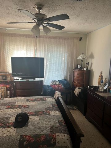 11385 NW 12th Ave, Miami, FL 33168