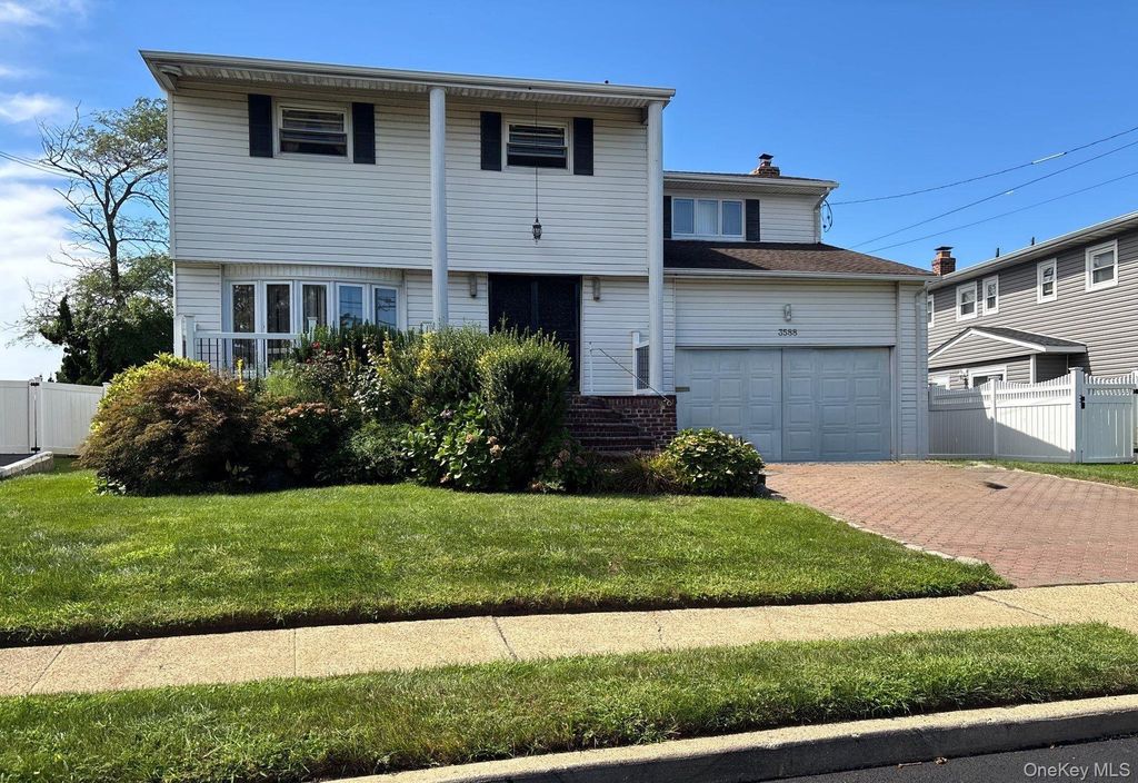 3588 Bertha Drive, Baldwin, NY 11510 — exterior