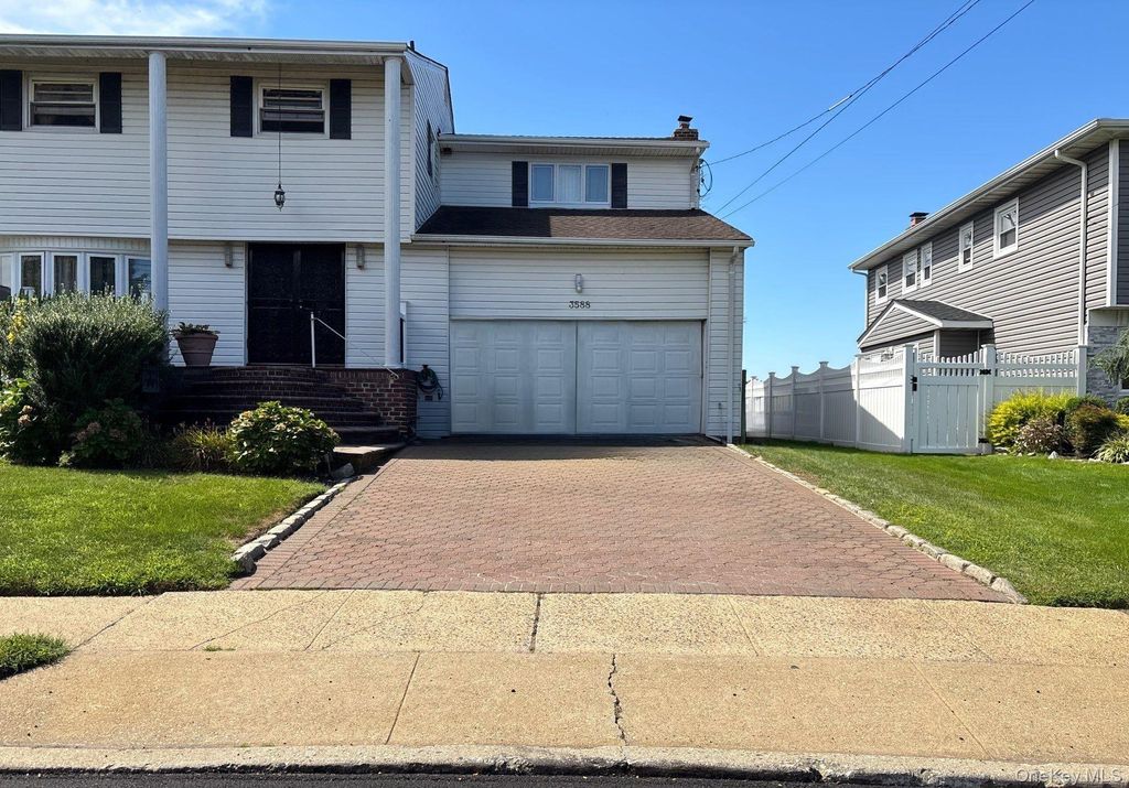 3588 Bertha Drive, Baldwin, NY 11510 — photo 3