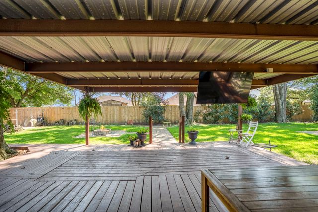 2411 Orange Street, Waller, TX 77484