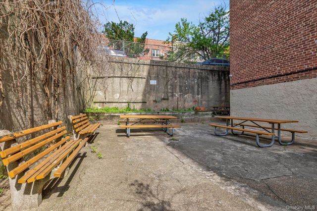 67-30 Clyde Street 7T, Forest Hills, NY 11375