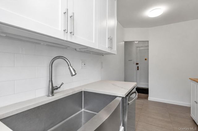 67-30 Clyde Street 7T, Forest Hills, NY 11375