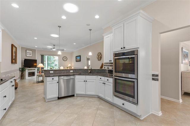 41 AUBERRY DRIVE, Palm Coast, FL 32137