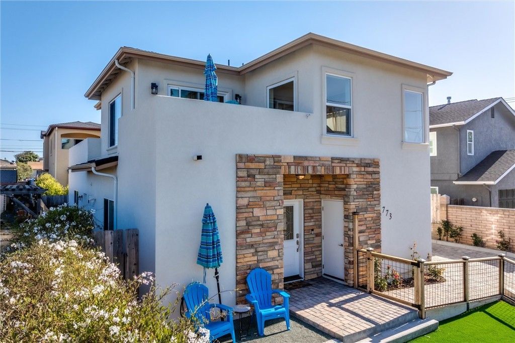 Image 2 of property listing at 773 Manhattan Avenue, Grover Beach, CA 93433
