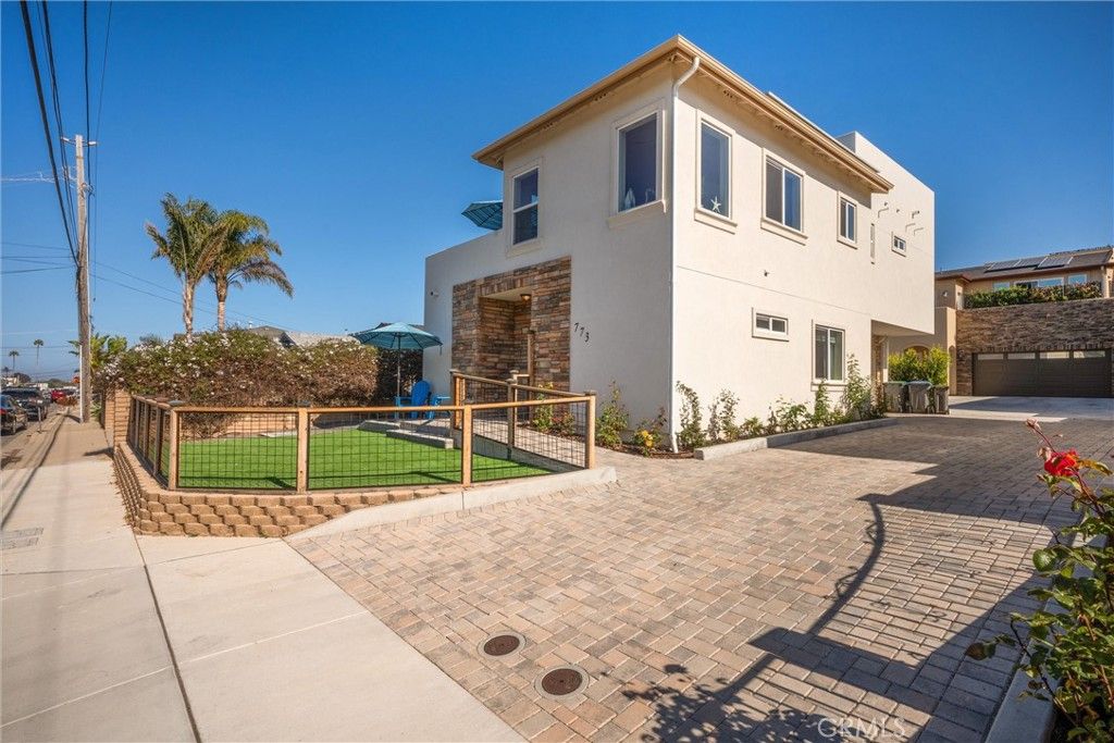 Image 37 of property listing at 773 Manhattan Avenue, Grover Beach, CA 93433