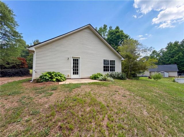 202 Bluff Court, Jackson, GA 30233