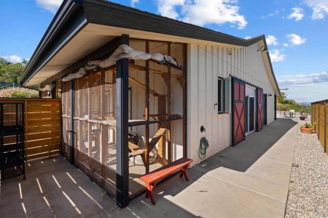 6937 KELLYN Lane, Vista, CA 92084