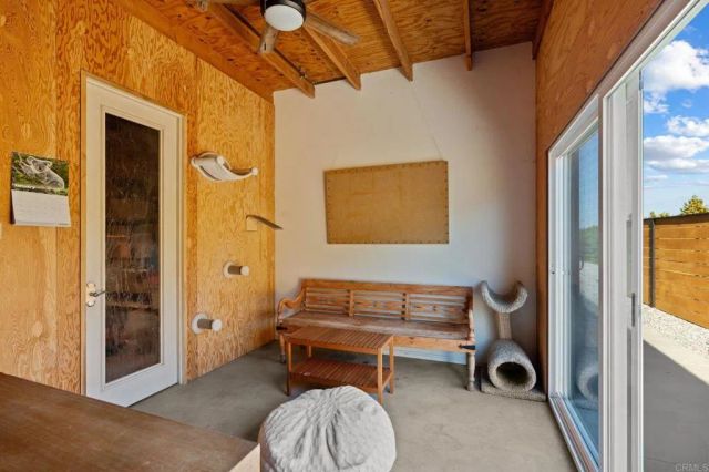 6937 KELLYN Lane, Vista, CA 92084