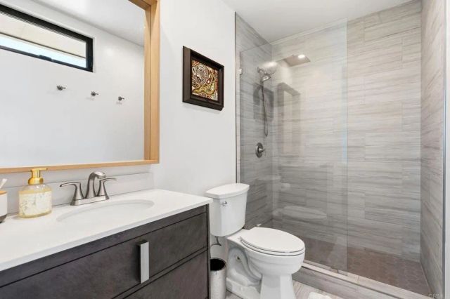 6937 KELLYN Lane, Vista, CA 92084