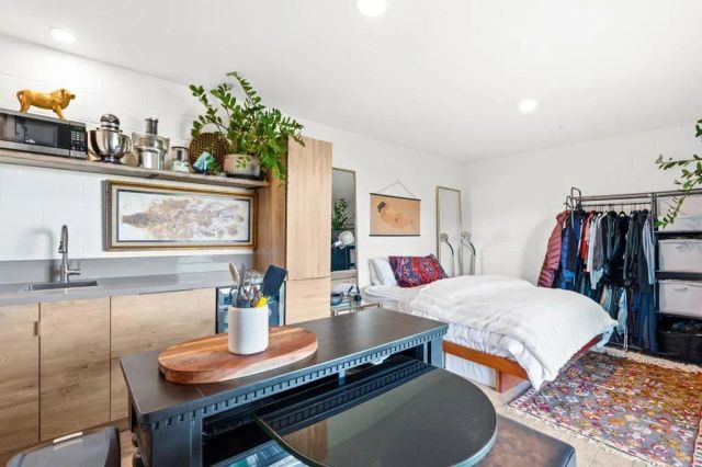 6937 KELLYN Lane, Vista, CA 92084