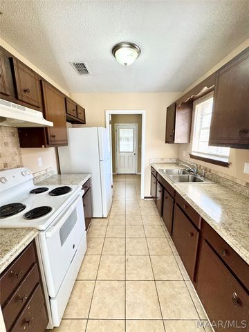 3021 Dobbs Circle, Montgomery, AL 36116