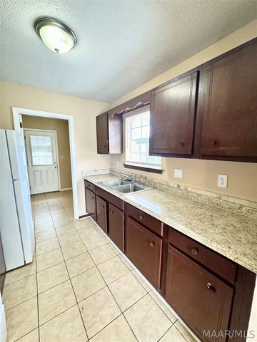 3021 Dobbs Circle, Montgomery, AL 36116