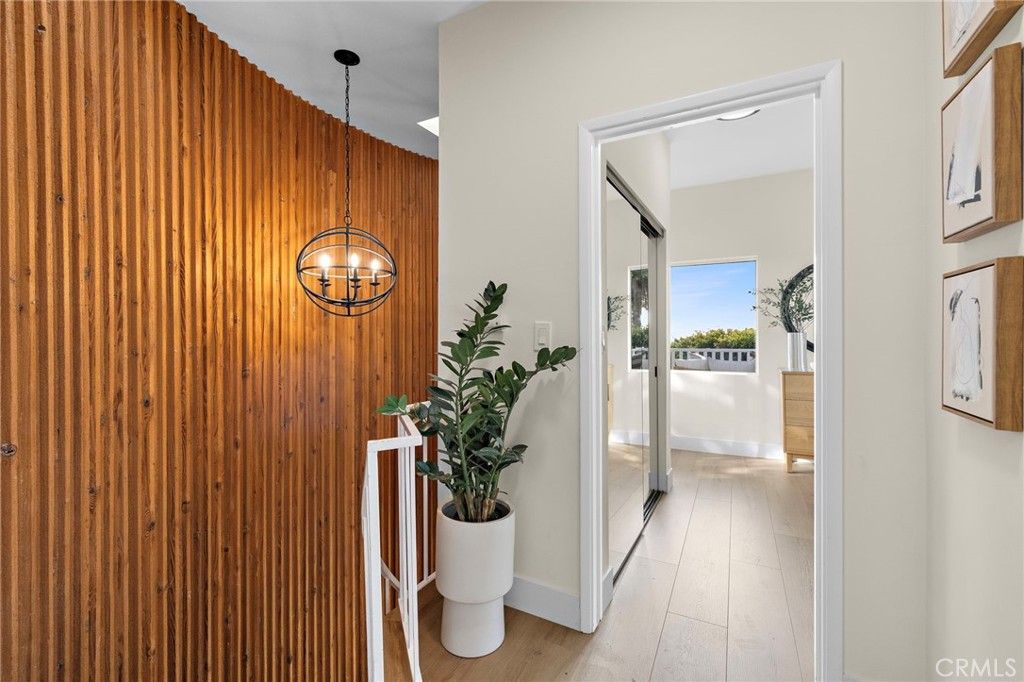 Image 17 of property listing at 2110 Ocean Way, Laguna Beach, CA 92651