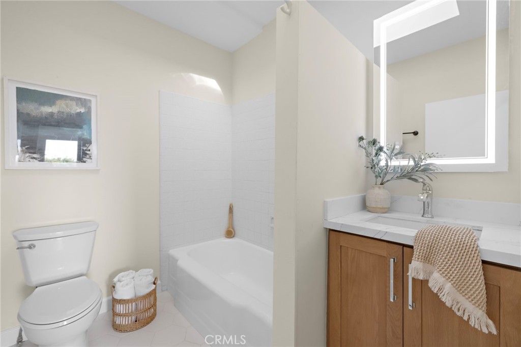 Image 19 of property listing at 2110 Ocean Way, Laguna Beach, CA 92651