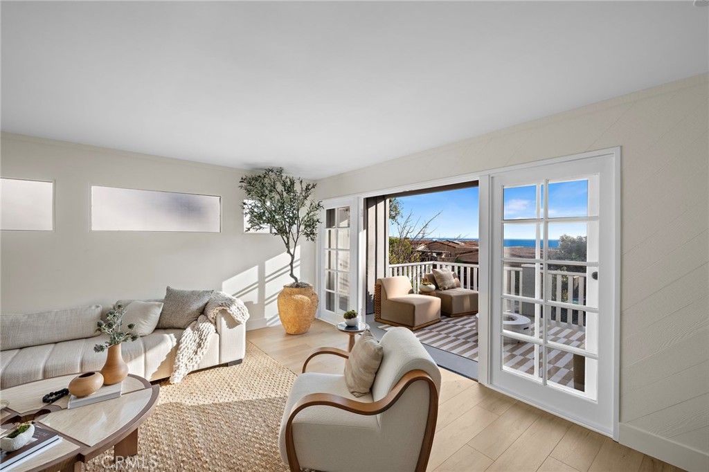 Image 32 of property listing at 2110 Ocean Way, Laguna Beach, CA 92651