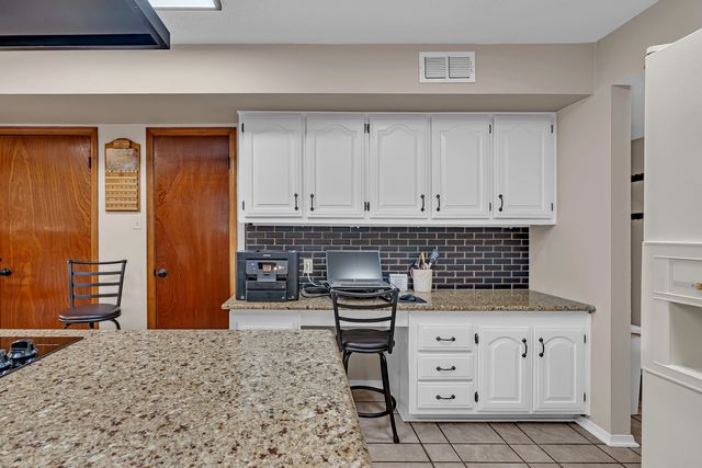 1116 Windsong Ln., Longview, TX 75604