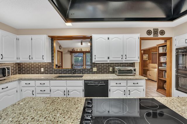 1116 Windsong Ln., Longview, TX 75604