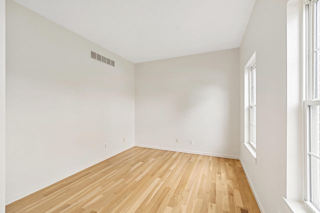 1926 Duke Court, Burlington, KY 41005