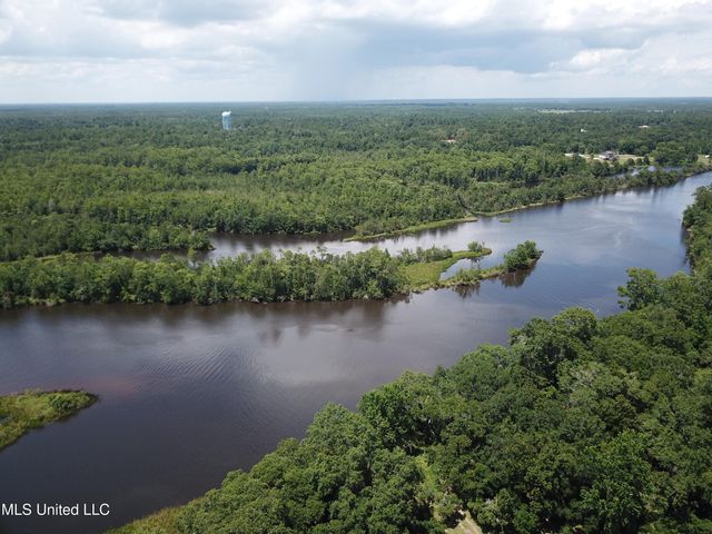 113 Acres Moragas Lane, Kiln, MS 39556