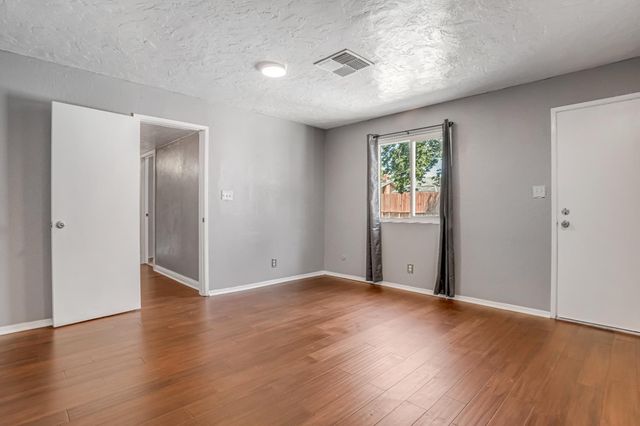 857 Los Altos Avenue, Clovis, CA 93612