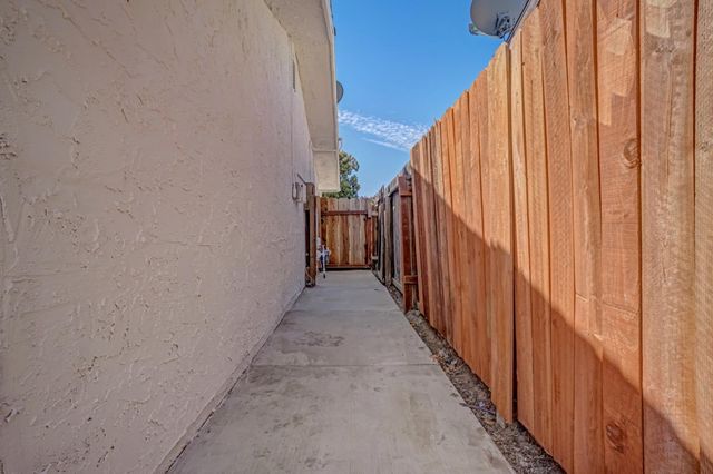 857 Los Altos Avenue, Clovis, CA 93612