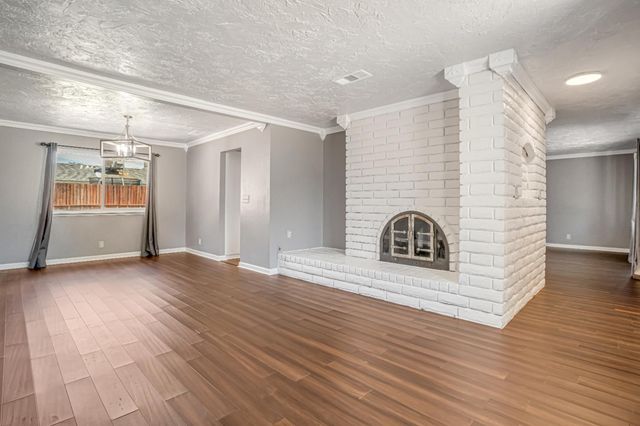 857 Los Altos Avenue, Clovis, CA 93612