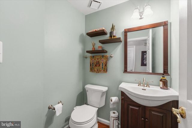 44144 MERRYWOOD CT, Ashburn, VA 20147