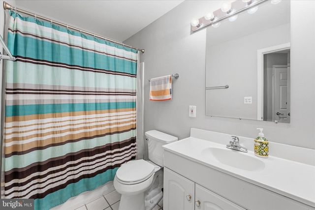 44144 MERRYWOOD CT, Ashburn, VA 20147