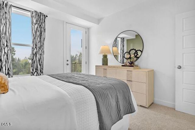 615 Hedrick Ridge Road Road 105, Cary, NC 27519