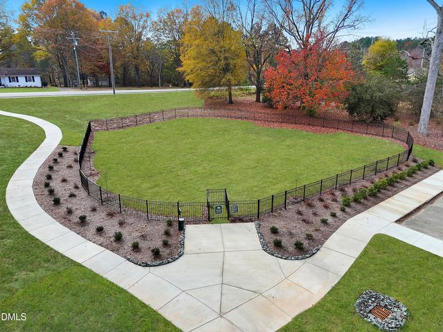 615 Hedrick Ridge Road Road 105, Cary, NC 27519