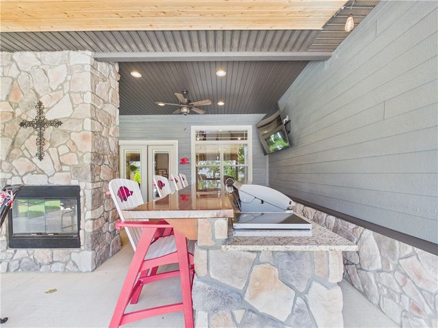 3641 Bitterroot Cove, Bentonville, AR 72712