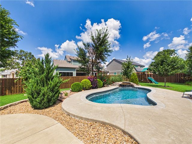 3641 Bitterroot Cove, Bentonville, AR 72712