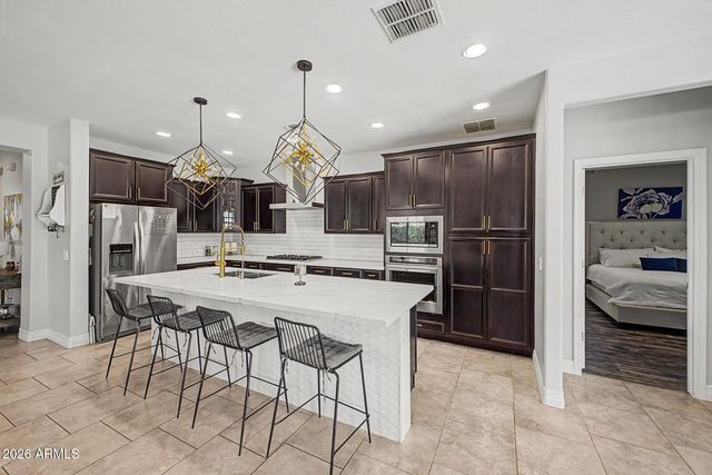 9020 S 41ST Glen, Laveen, AZ 85339