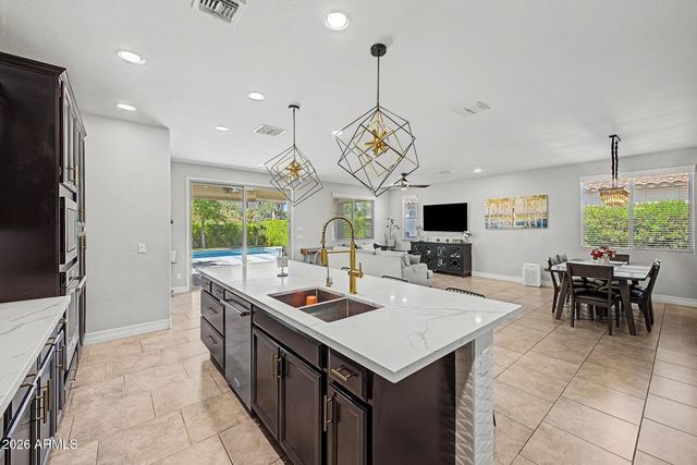 9020 S 41ST Glen, Laveen, AZ 85339
