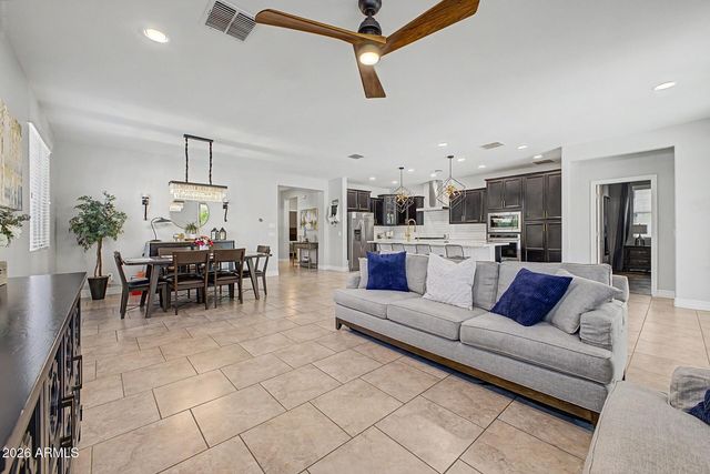 9020 S 41ST Glen, Laveen, AZ 85339