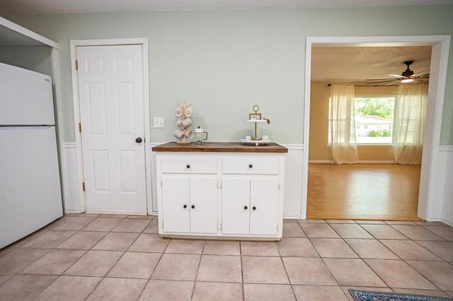806 Myrtle Drive, Tecumseh, OK 74873