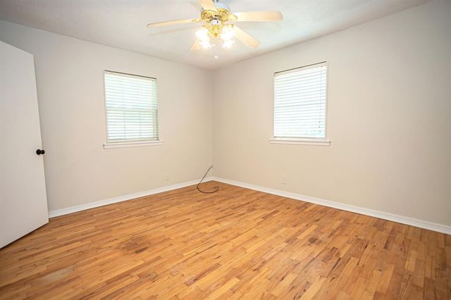 806 Myrtle Drive, Tecumseh, OK 74873