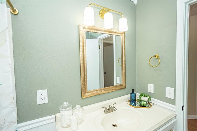 806 Myrtle Drive, Tecumseh, OK 74873
