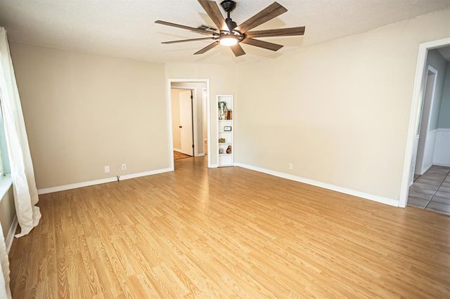 806 Myrtle Drive, Tecumseh, OK 74873