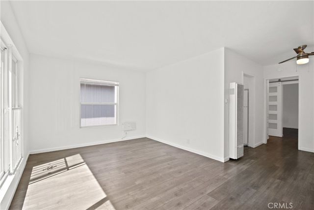 2075 E Broadway, Long Beach, CA 90803