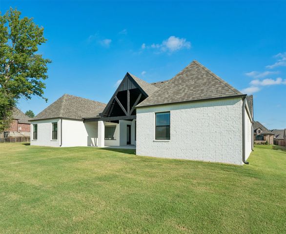 1507 Cedarwood Drive, Claremore, OK 74017