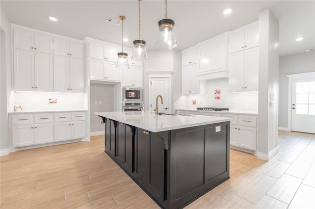 12616 Velvet Ash Avenue, Oklahoma City, OK 73173