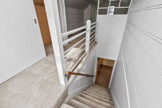 1832 Vine Street, West Des Moines, IA 50265
