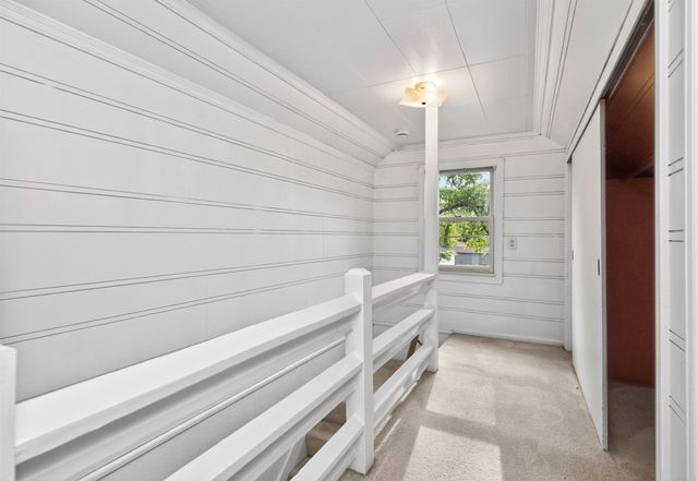 1832 Vine Street, West Des Moines, IA 50265